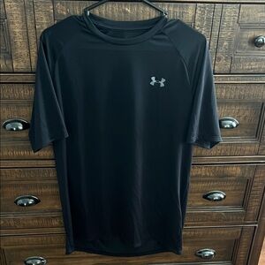 Under Armour Men's Black Short Sleeve Tee